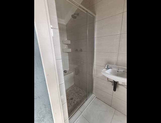 4 BEDROOM FREEHOLD FOR SALE IN GLENMORE